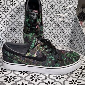 Nike Stefan Janoski Men's Black and Green palm print Skate Shoes Sz 9.0